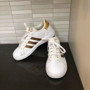 adidas kid’s gold stripe sneakers